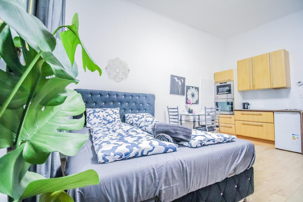Comfort Quad Room Hn Viena Exterior foto